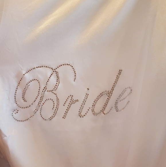 Bridal Robe - LIKE NEW - Picture 2 of 5